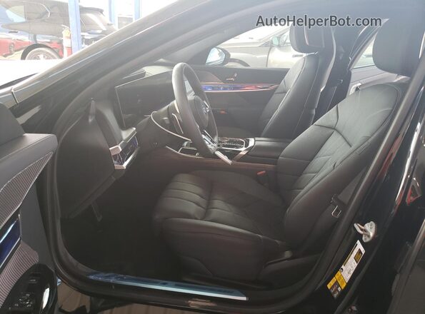 WBY53EJ03RCP77422 2024 BMW OTHER Black Вид салону спереду
