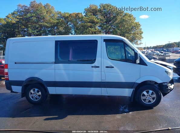 WD3PE7DD0GP270587 2016 MERCEDES-BENZ SPRINTER Белый Вид задней части салона