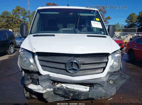 WD3PE7DD0GP270587 2016 MERCEDES-BENZ SPRINTER Белый Вид щитка приборов