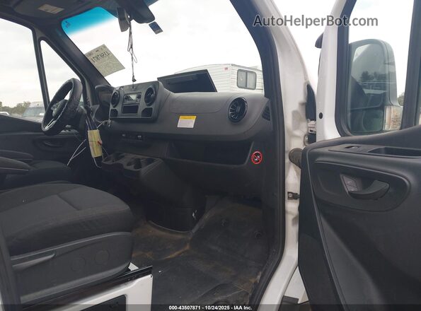 WD4PF0CD3KP165407 2019 MERCEDES-BENZ SPRINTER White Widok wnętrza z przodu