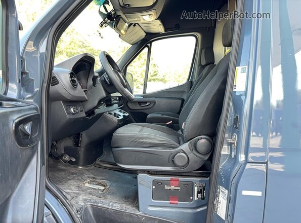 WD4PF1CD8KP143442 2019 MERCEDES-BENZ SPRINTER Синий Вид наклейки с VIN-кодом
