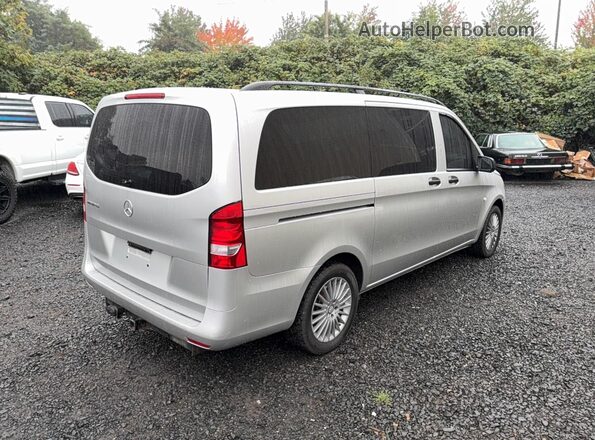 WD4PG2EE4H3222082 2017 MERCEDES-BENZ METRIS Silver Przód prawy