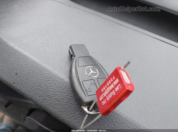 WD4PG2EE5H3337838 2017 MERCEDES-BENZ METRIS Black წინა პანელის ხედი