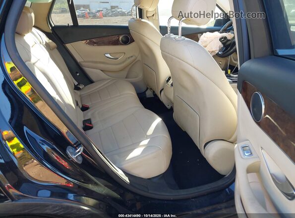 WDC0G4JB0HF194843 2017 MERCEDES-BENZ GLC 300 Black VIN sticker view