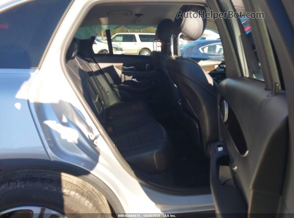 WDC0G4JB9GF054935 2016 MERCEDES-BENZ GLC 300 Silver Widok naklejki z numerem VIN
