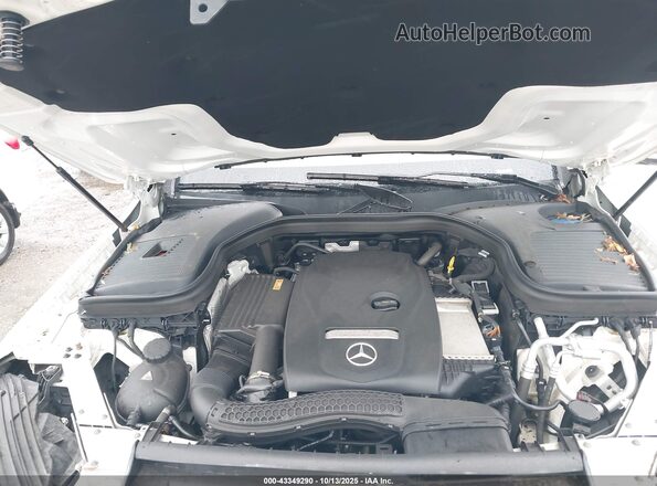 WDC0G4KBXHV012781 2017 MERCEDES-BENZ GLC 300 White 