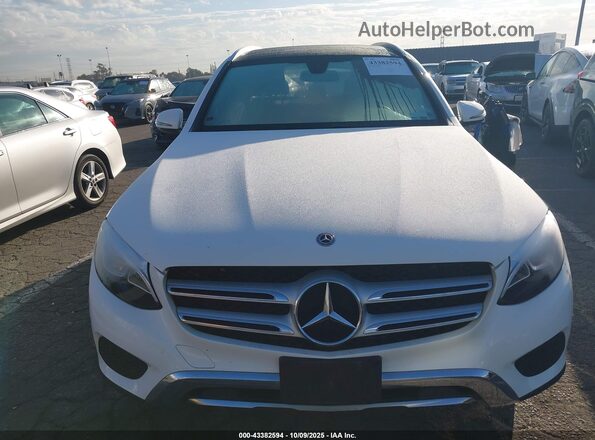 WDC0G5EB3KF590370 2019 MERCEDES-BENZ GLC 350E White Vista del cuadro de instrumentos