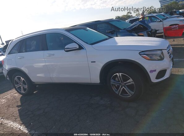 WDC0G5EB3KF590370 2019 MERCEDES-BENZ GLC 350E White Vista interior trasera