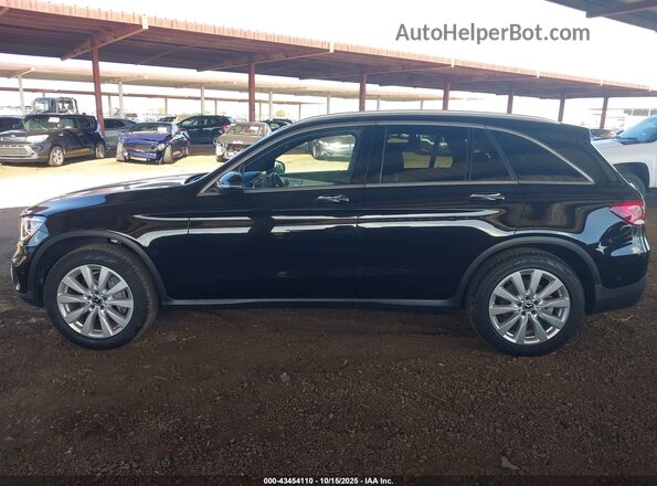 WDC0G8DB5LF703076 2020 MERCEDES-BENZ GLC 300 Black Սալոնի 360 աստիճան տեսք