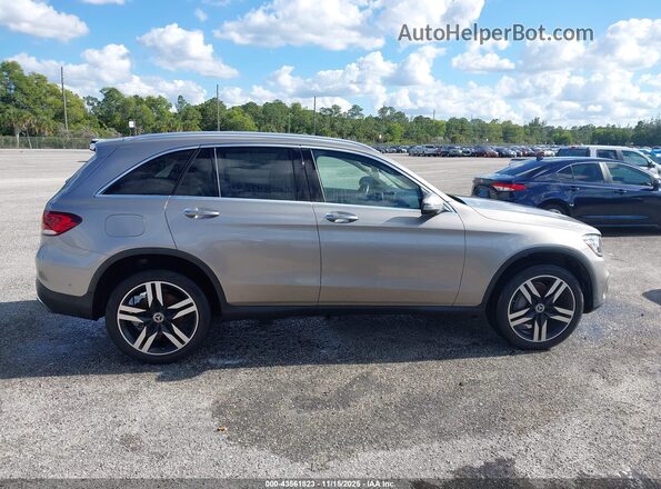 WDC0G8DB8LF700155 2020 MERCEDES-BENZ GLC 300 Золотой Вид задней части салона