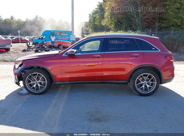 WDC0G8EB3LF746118 2020 MERCEDES-BENZ GLC 300 Red Սալոնի 360 աստիճան տեսք