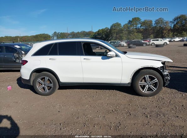 WDC0G8EB4LF691422 2020 MERCEDES-BENZ GLC 300 White Widok wnętrza z tyłu