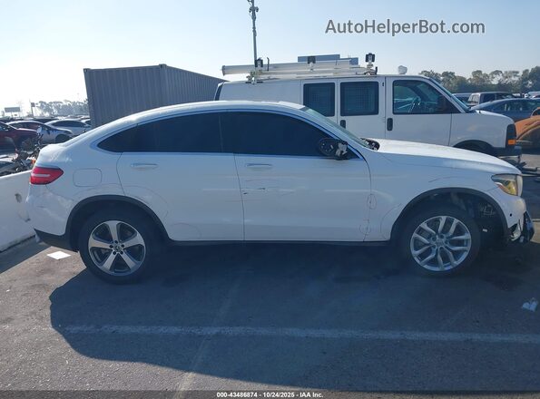 WDC0J4KB6KF570081 2019 MERCEDES-BENZ GLC 300 COUPE White Widok wnętrza z tyłu