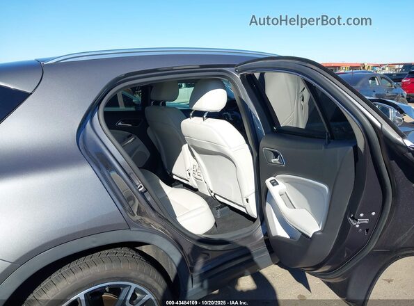 WDCTG4EB2LJ678073 2020 MERCEDES-BENZ GLA 250 Gray VIN sticker view