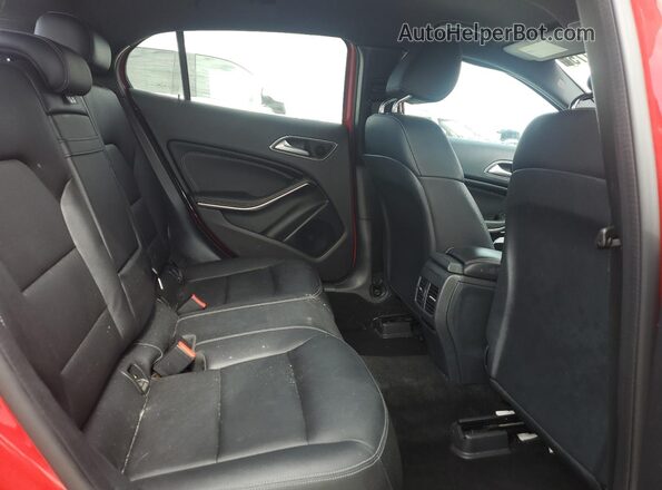 WDCTG4EB3HJ318933 2017 MERCEDES-BENZ GLA Red 
