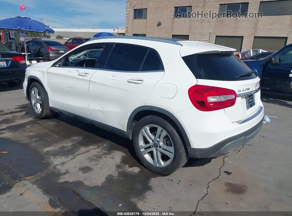 WDCTG4EB3KJ636767 2019 MERCEDES-BENZ GLA 250 White Trasero izquierdo