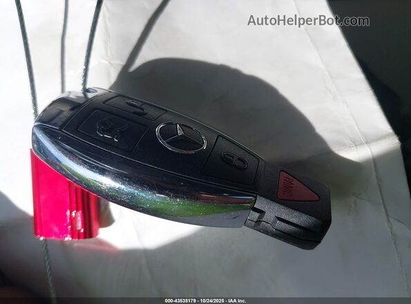 WDCTG4EB3KJ636767 2019 MERCEDES-BENZ GLA 250 White Vista del salpicadero