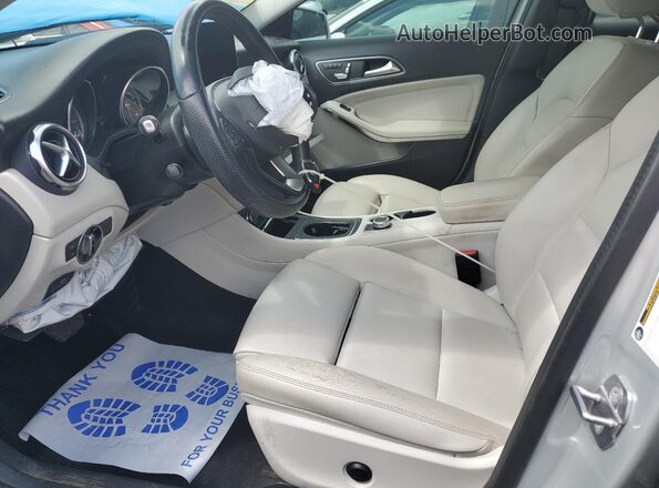 WDCTG4EB4LU023430 2020 MERCEDES-BENZ GLA Silver Vista interior delantera