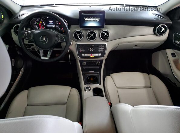 WDCTG4EB8LU026430 2020 MERCEDES-BENZ GLA Silver Dashboard view