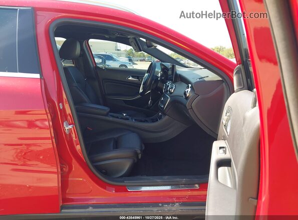 WDCTG4EB9JJ438371 2018 MERCEDES-BENZ GLA 250 Red 