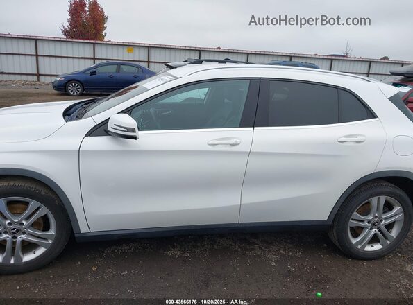 WDCTG4GB5LJ651723 2020 MERCEDES-BENZ GLA 250 White Widok wnętrza 360 stopni
