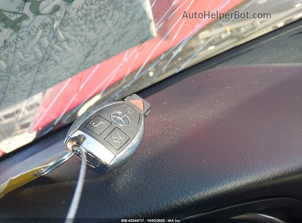 WDCTG4GB6LJ689915 2020 MERCEDES-BENZ GLA 250 Red Widok deski rozdzielczej