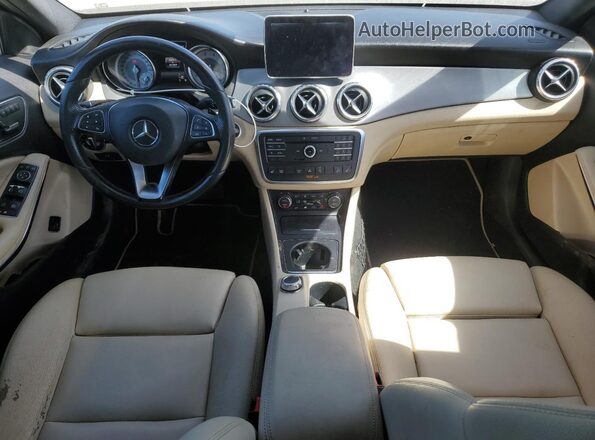 WDCTG4GBXGJ218680 2016 MERCEDES-BENZ GLA Black Вид панелі приладів