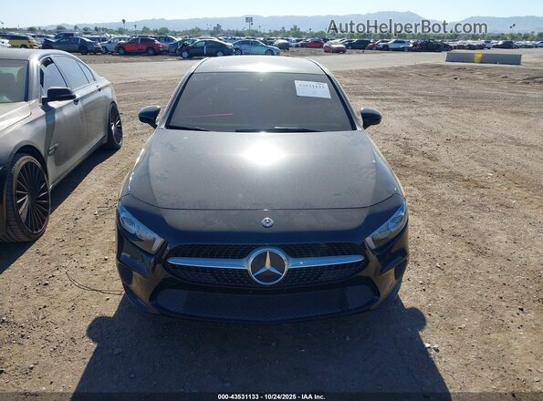 WDD3G4EB0LW038863 2020 MERCEDES-BENZ A 220 Black Սարքավորումների վահանակի տեսք