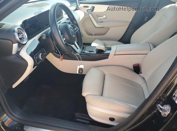 WDD3G4EB4KW032949 2019 MERCEDES-BENZ A Black წინა სალონის ხედი