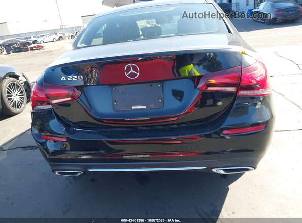 WDD3G4EB5KW002889 2019 MERCEDES-BENZ A 220 Black 