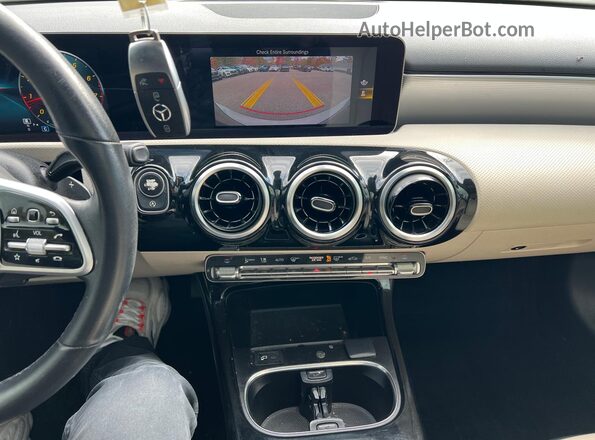 WDD3G4FB2KW033242 2019 MERCEDES-BENZ A-CLASS Gray Vista interior trasera