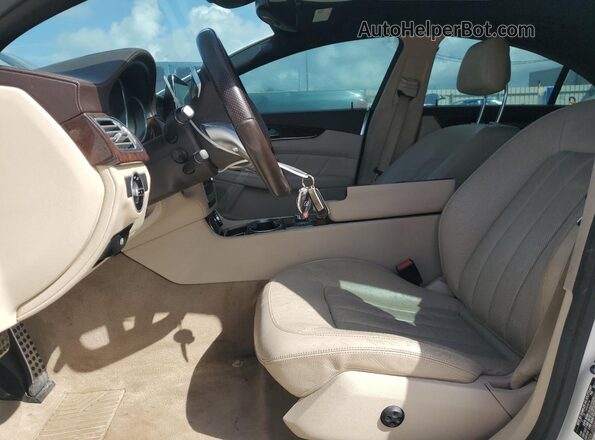 WDDLJ7DBXHA197270 2017 MERCEDES-BENZ CLS-CLASS White Vista interior delantera