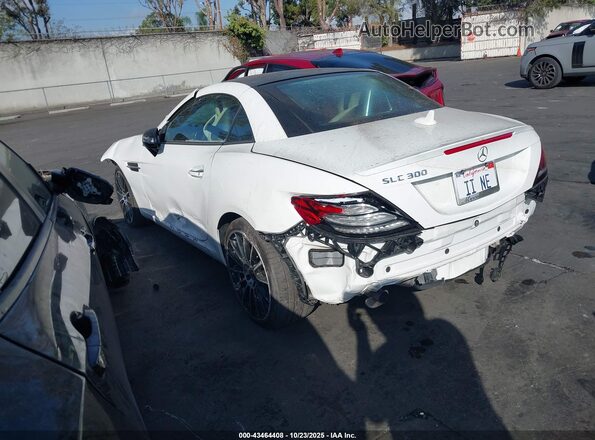 WDDPK3JA5KF158809 2019 MERCEDES-BENZ SLC 300 White 