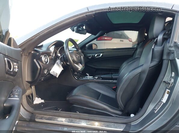 WDDPK3JAXJF153538 2018 MERCEDES-BENZ SLC 300 Gray 