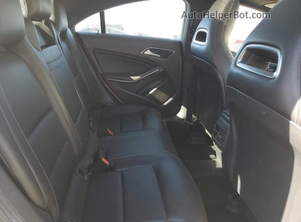 WDDSJ4EB2HN451703 2017 MERCEDES-BENZ CLA-CLASS White Vista de los asientos traseros