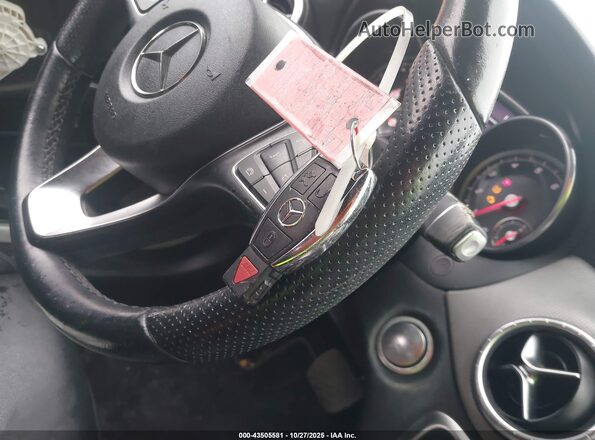 WDDSJ4EB3KN716295 2019 MERCEDES-BENZ CLA 250 White Dashboard view