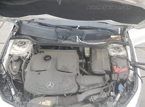 WDDSJ4EB4HN430979 2017 MERCEDES-BENZ CLA-CLASS White Вид задньої частини салону