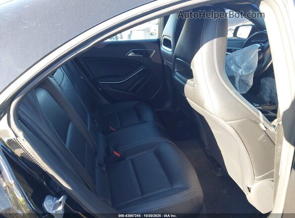 WDDSJ4EB5KN739058 2019 MERCEDES-BENZ CLA 250 Black Vista de la etiqueta del VIN