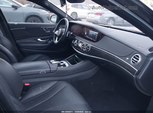 WDDUG6EB4JA358732 2018 MERCEDES-BENZ S-CLASS Black Front interior view