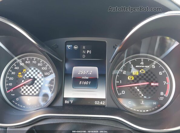 WDDWJ6EB5JF755332 2018 MERCEDES-BENZ AMG C 43 White Widok tylnych siedzeń