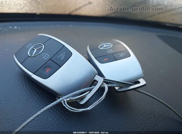 WDDWJ8EB0LF952004 2020 MERCEDES-BENZ C-CLASS Белый Вид панели приборов