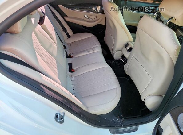 WDDZF4JB5KA554697 2019 MERCEDES-BENZ E Белый Вид задних сидений