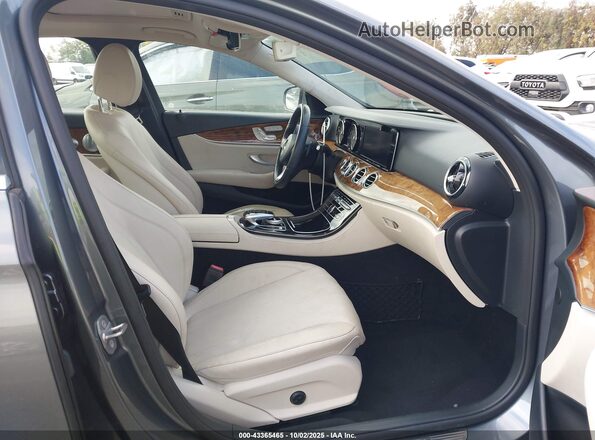 WDDZF4JB6JA316131 2018 MERCEDES-BENZ E-CLASS Gray Vista interior delantera