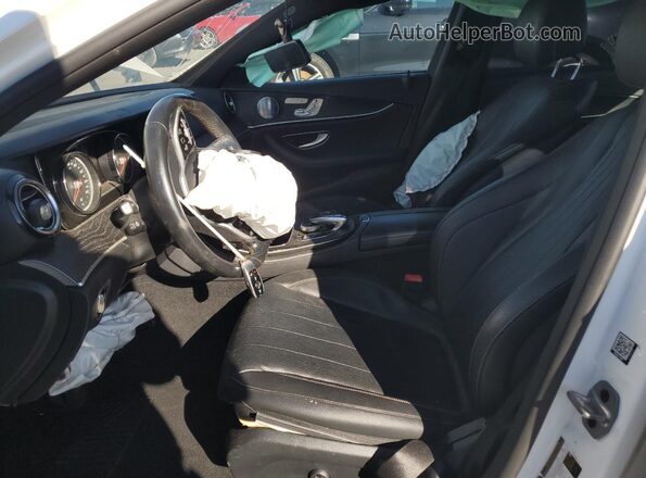 WDDZF4KB3KA625183 2019 MERCEDES-BENZ E White Widok wnętrza z przodu