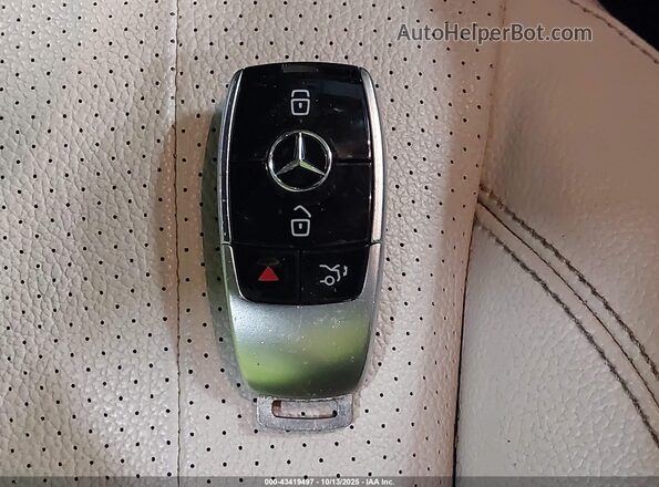 WDDZF8EBXLA704080 2020 MERCEDES-BENZ E-CLASS White Vista del salpicadero