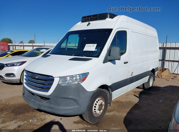 WDRPF0CDXKT003470 2019 FREIGHTLINER SPRINTER 2500 White Передня ліва чверть