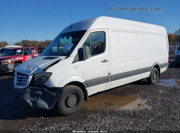 WDYPE8CD4HP542173 2017 FREIGHTLINER SPRINTER 2500 White Առջևի ձախ երեք քառորդ տեսարան