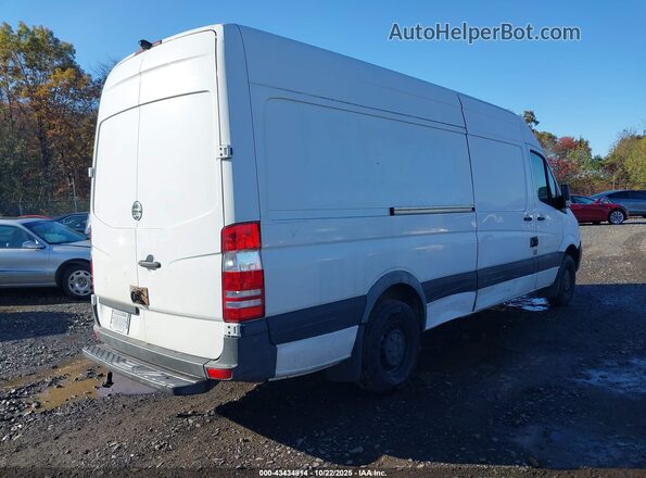WDYPE8CD4HP542173 2017 FREIGHTLINER SPRINTER 2500 White Հետևի աջ