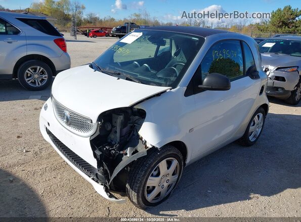 WMEFJ5DA2GK126111 2016 SMART FORTWO White Vista tres cuartos delantera izquierda