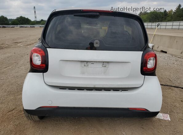 WMEFJ5DA4GK054621 2016 SMART FORTWO Двухцветный Вид сзади